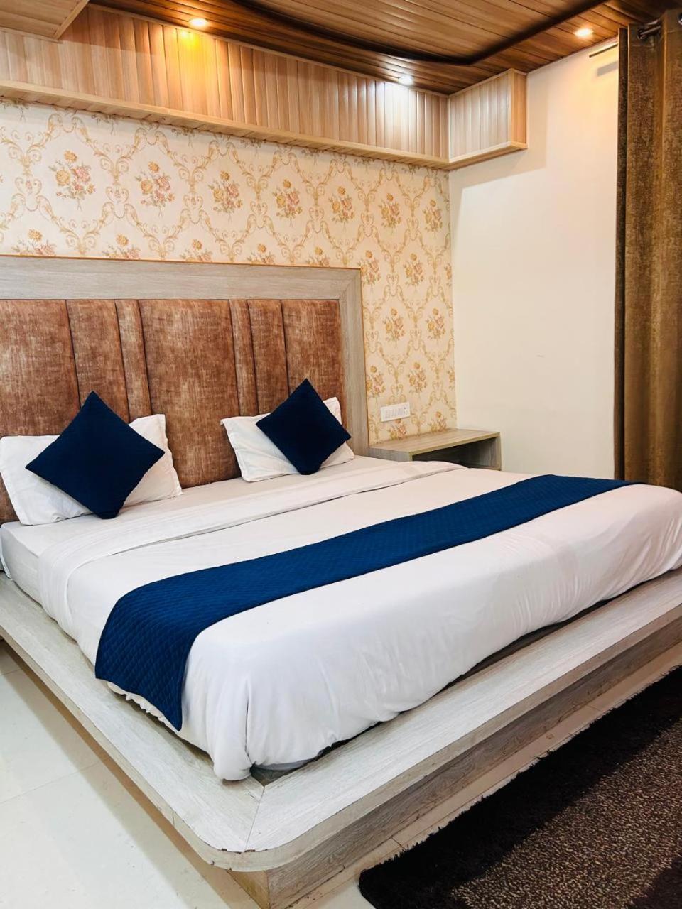 Yog Maya Regency B&B Shimla Zewnętrze zdjęcie